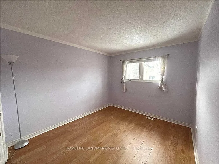 26 Joanna Cres — Photo 13
