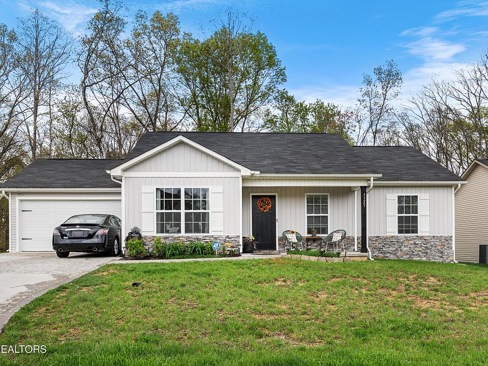 1st image of 3325 Townsend Park Ln