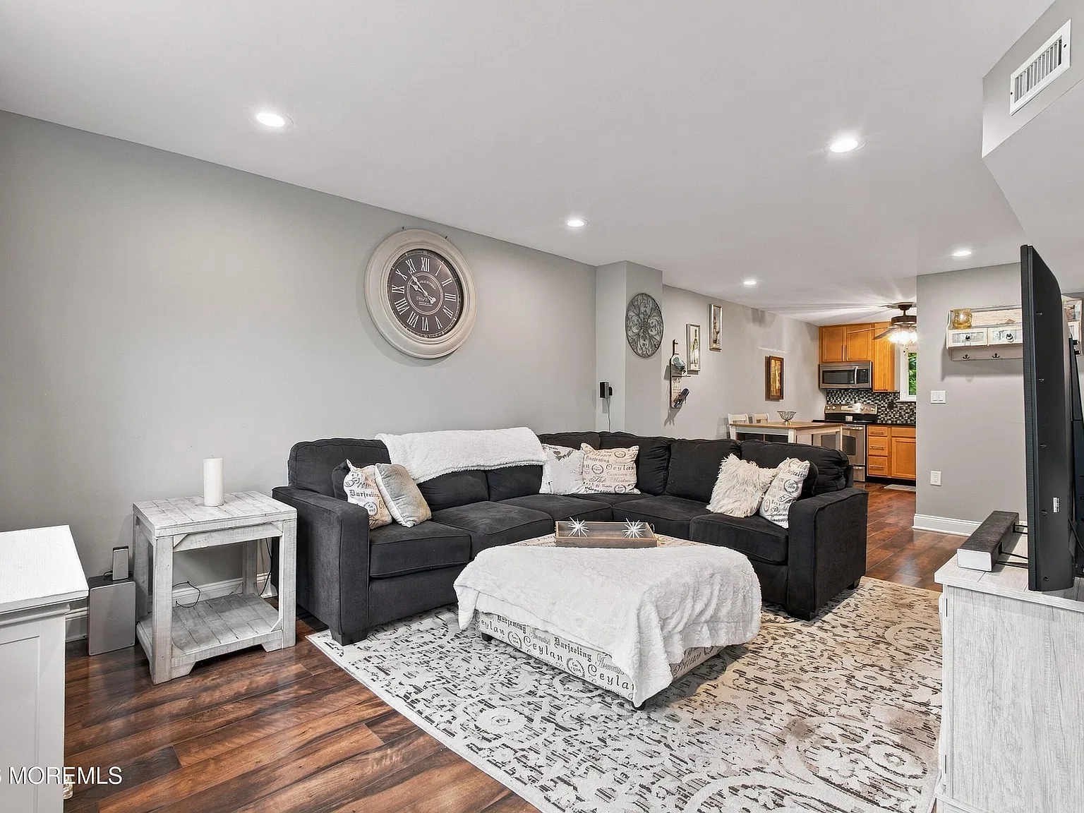 2 bed, 1.5 bath, 1120 sqft, $2,500 — Photo 1