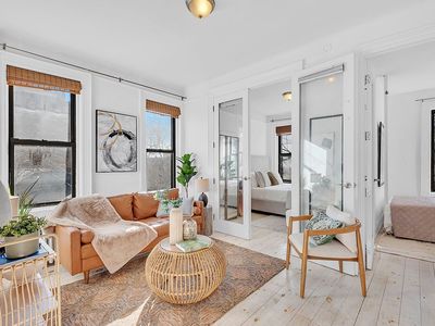 224 E 11th St APT 22, Manhattan, NY, 10003