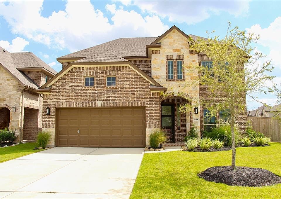 1st image of 9814 Arrowbrook Ln