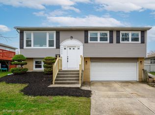 7409 Nottingham Dr, Tinley Park, IL