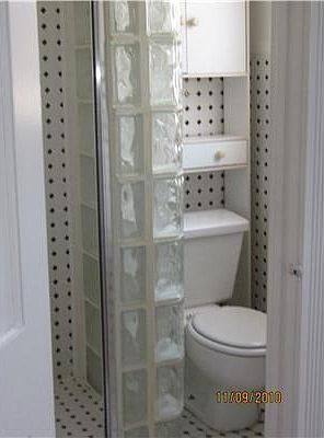 2nd image of 808 SE 6th Ct APT 1