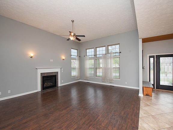 5th image of 4570 Duckhorn Ln
