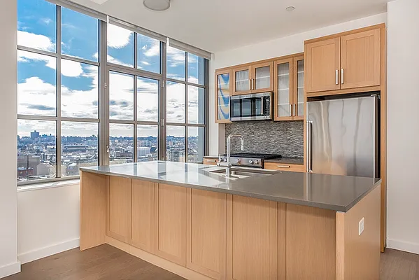 Rented by Bold Marketing | media 14