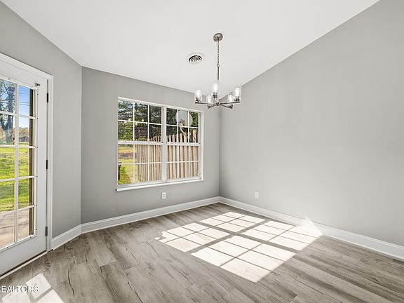 4th image of 10020 Gate Post Way