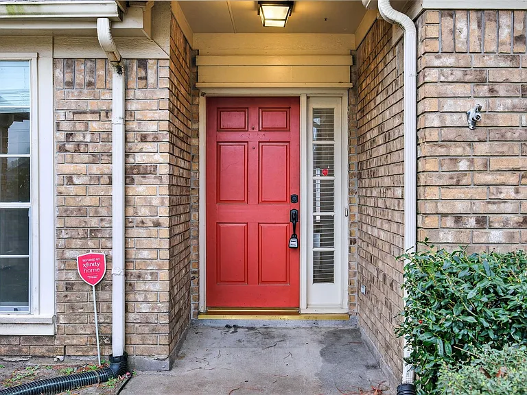 1035 Cascade Creek Dr — Photo 4