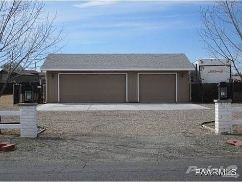 3 Car Garage