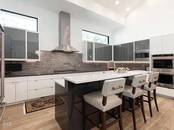4th image of 66 Aspen Meadow Dr