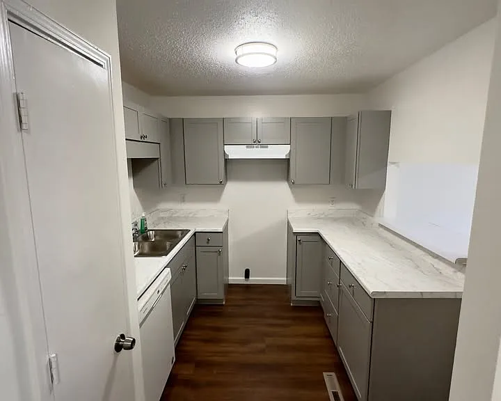 14 Briarwood Ln #14D — Photo 5