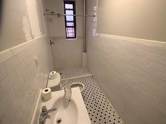 5th image of 438 61st St APT 1B