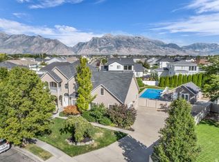 188 E Centennial Cv, Lehi, UT 84043