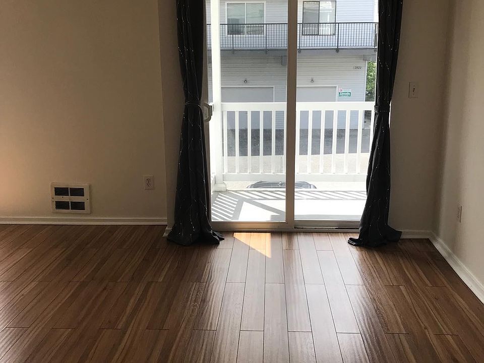Dining area out to deck.