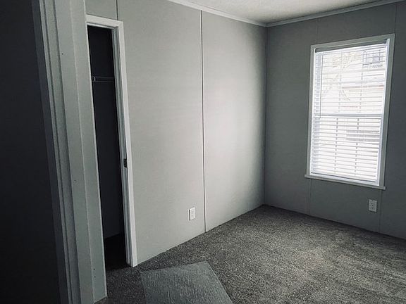 5th image of 251 Beech Ct