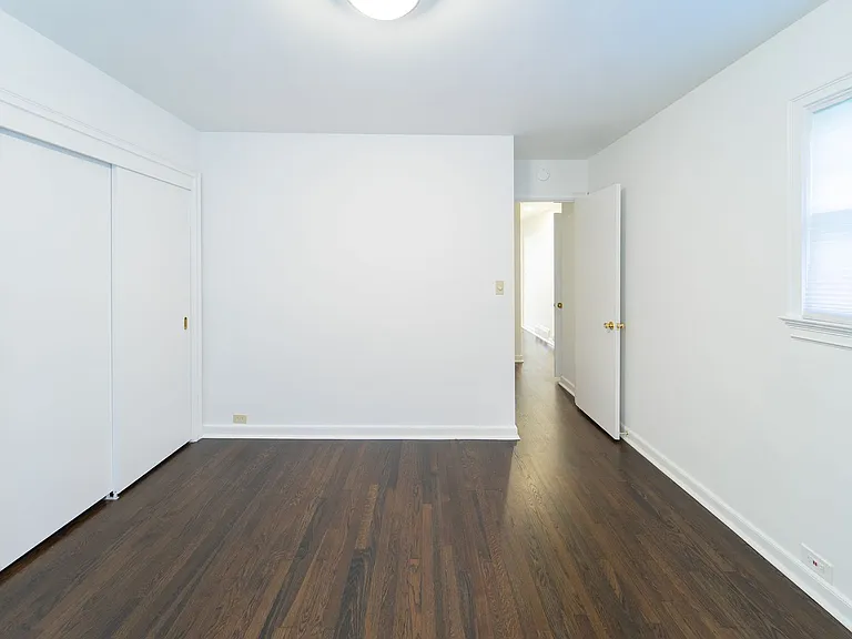 Brentwood House — Photo 37