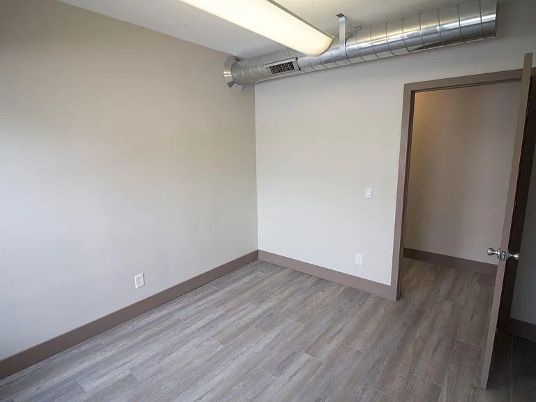 927 S Burdick St #927 — Photo 6