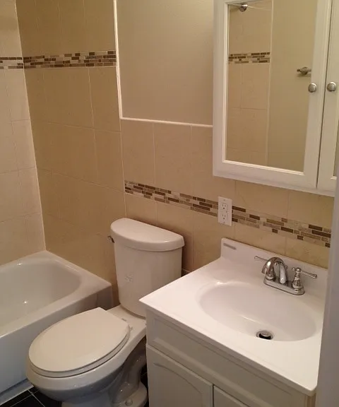 Westwood Apartments — Photo 51