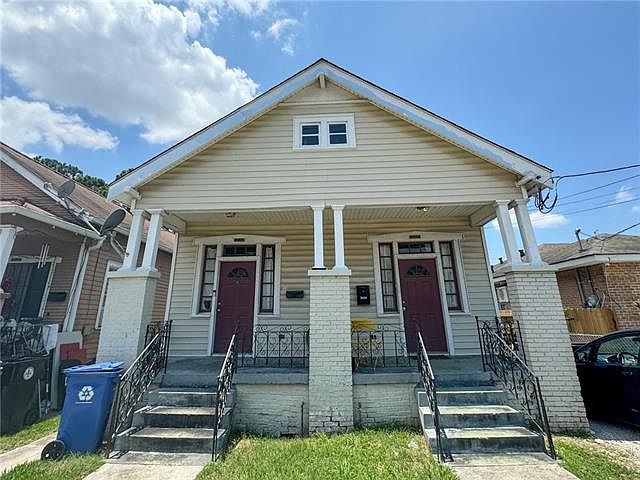 1st image of 2624 Dante St
