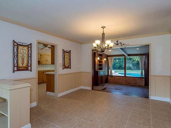 5th image of 1738 S Country Club Ln