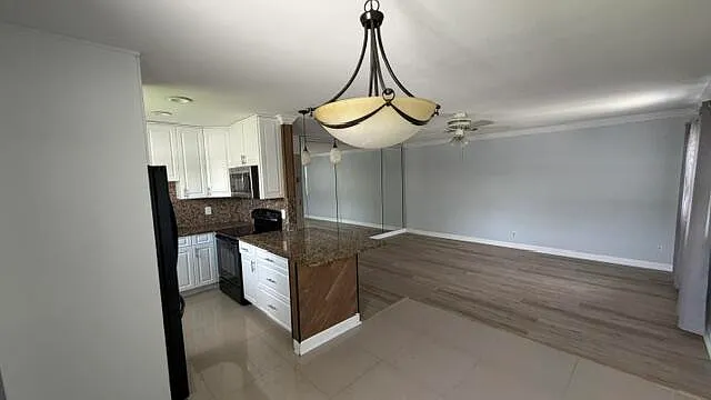 276 Monaco Way #F — Photo 13