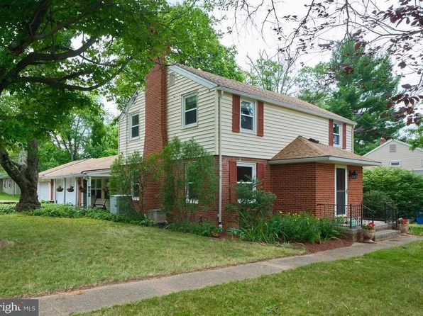 451 N Main St, Chalfont, PA 18914