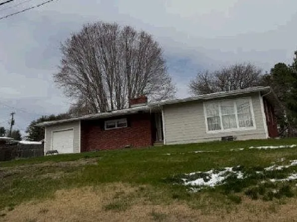 1089 E Main St, Lebanon, VA 24266