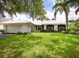 4822 NW 100th Ter, Coral Springs, FL 33076