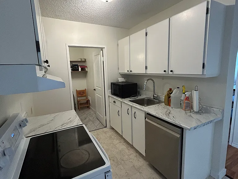 423 Tait Ct — Photo 7