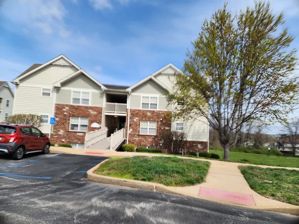 1713 Piedmont Cir, Saint Peters, MO 63304