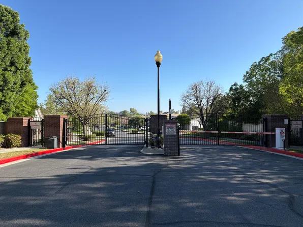 6235 Penfield Ave, Woodland Hills, CA 91367