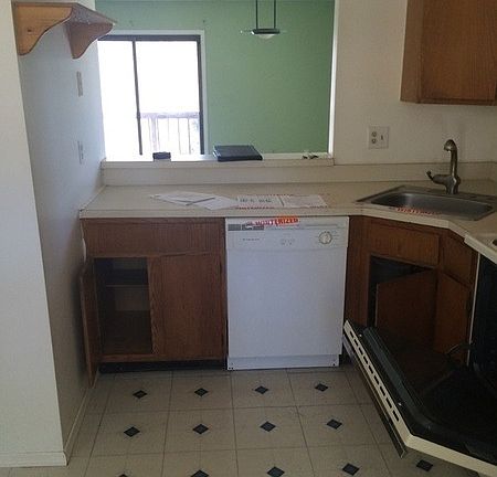 5th image of 2713 Mimosa Ct