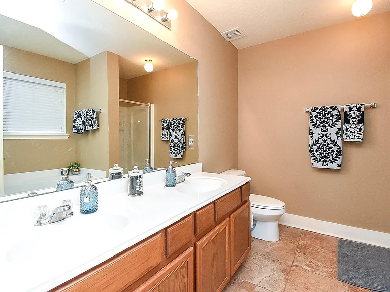 10735 Cobblecreek Way — Photo 16