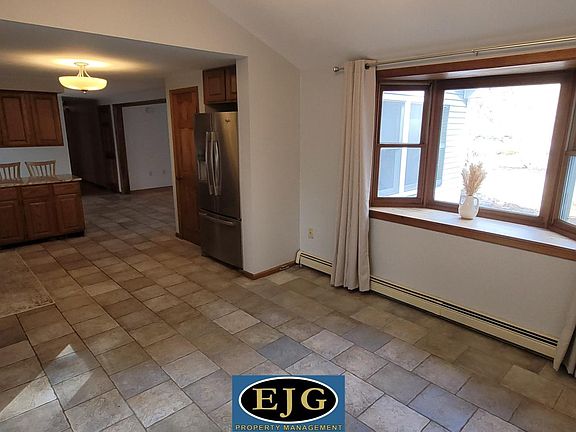 2nd image of 119 Haverhill Rd