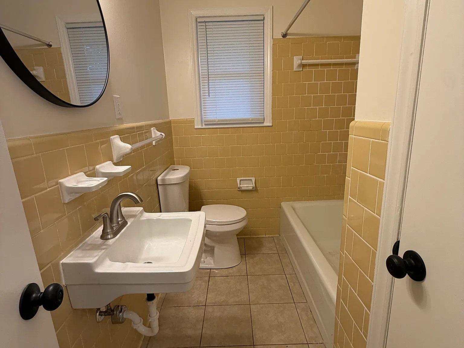 2 bed, 725 sqft, $1,275 — Photo 4