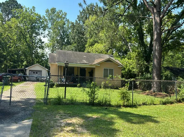 225 W Fleming Rd, Montgomery, AL 36105