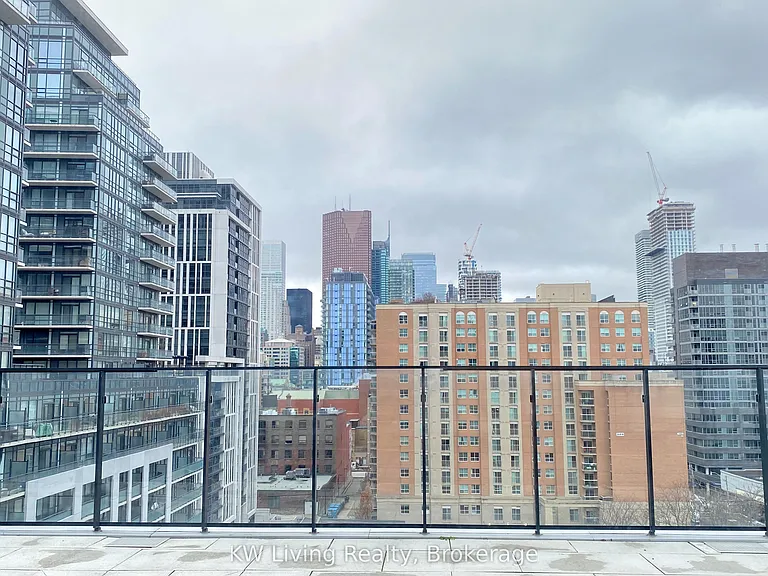 55 Ontario St #611 — Photo 9