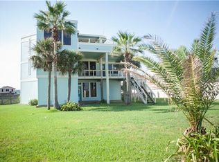 16511 Blackbeard Rd, Jamaica Beach, TX 77554