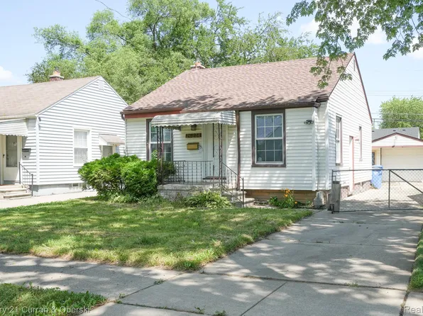 26234 Pennie St, Dearborn Heights, MI 48125