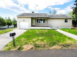 30 Carmen St, Somerset, NJ