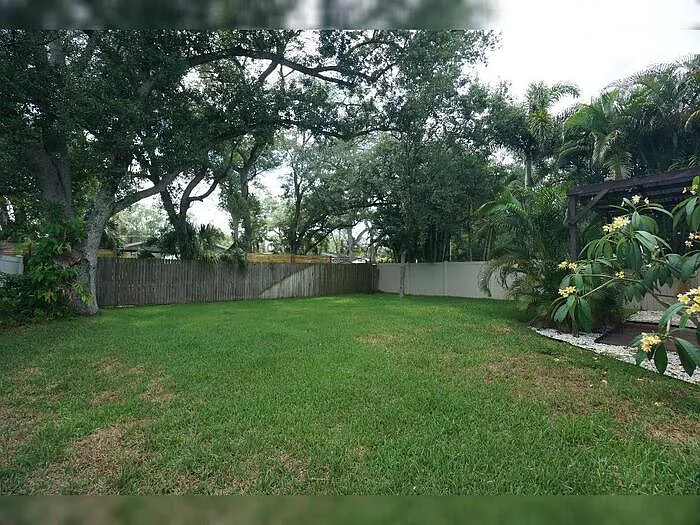 7303 S Shamrock Rd — Photo 33