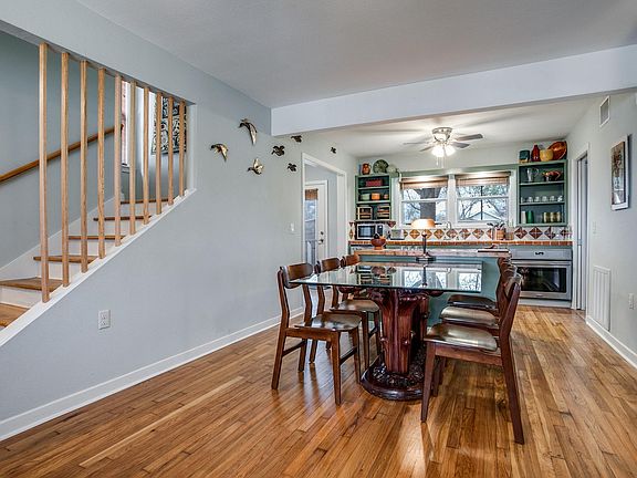 4th image of 435 Bryn Mawr Dr