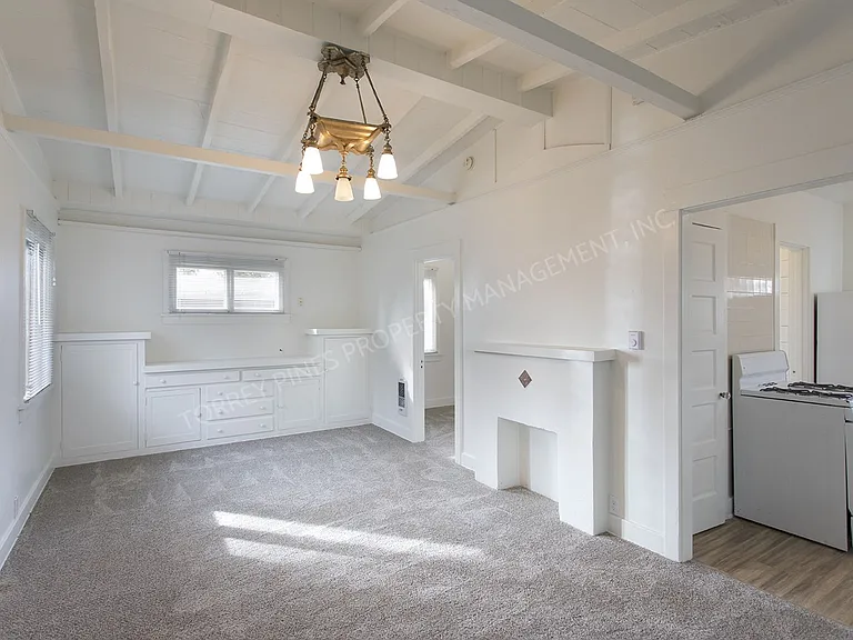 7769-7783 Ivanhoe Ave — Photo 2