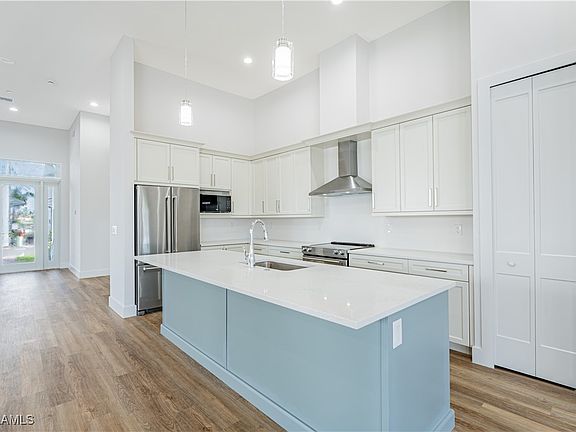 5th image of 5810 Shell Cove Dr #122