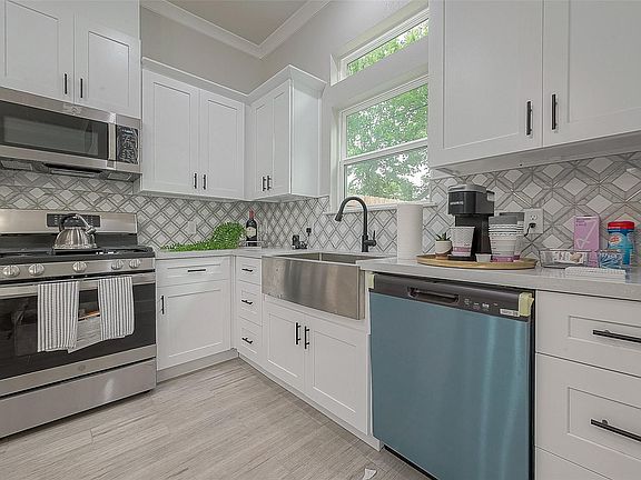 5th image of 7108 Saint Augustine St