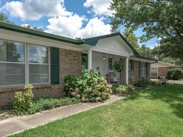 1780 Desert Willow Dr, Canton, TX 75103