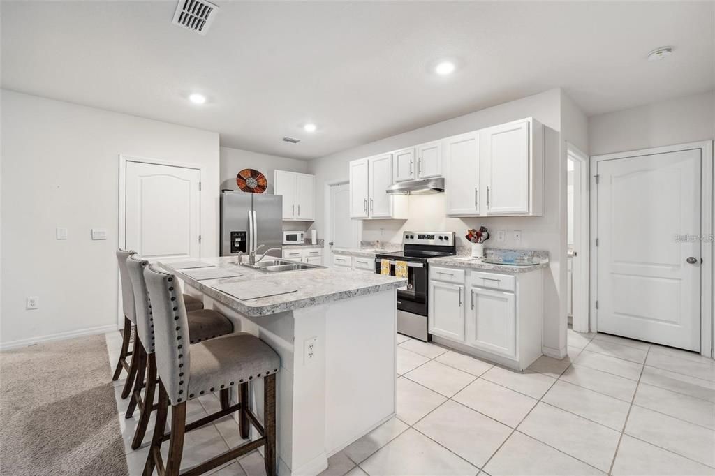 723 Chinoy Rd, Davenport, FL - View 4