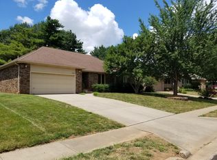 3447 S Valley View Ave, Springfield, MO 65804