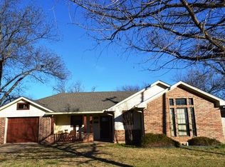 605 S Harrison St, West, TX 76691