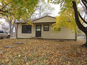 1st image of 801 N 81st Ter