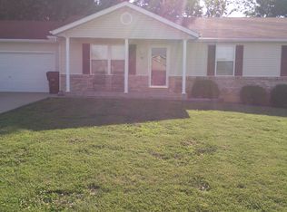 95 Robin Hood Dr, Troy, MO 63379